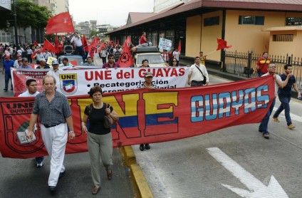 Así se dieron las marchas a favor y en contra del Gobierno en Quito y Guayaquil