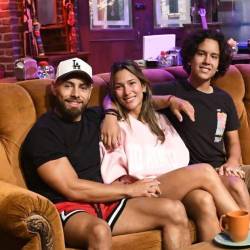 Alejandra Jaramillo en compañía de su hijo y Beta en Los Ángeles.