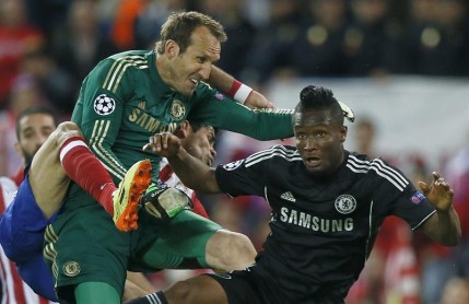 Atlético de Madrid y Chelsea dividen honores en el Calderón