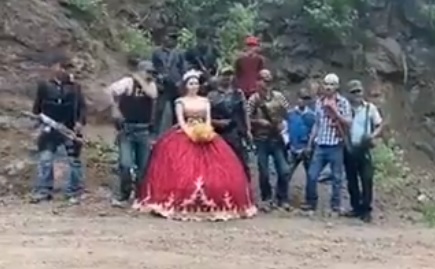 La estremecedora celebración de una ‘narcoquinceañera’