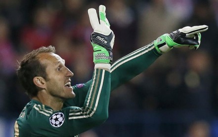 Atlético de Madrid y Chelsea dividen honores en el Calderón