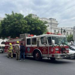 Un obrero resultó herido tras el colapso de un andamio en la Universidad de las Artes, en Guayaquil