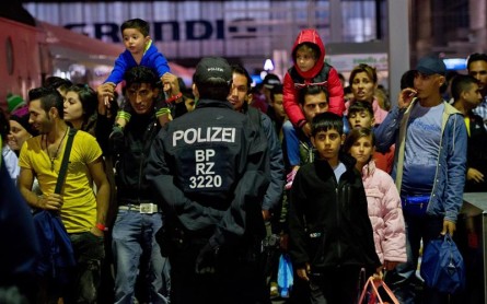Miles de refugiados llegan a Alemania en medio de la peor crisis migratoria