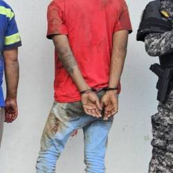 Foto de hombre deenido por el asesinato de un policía en el norte de Guayaquil.