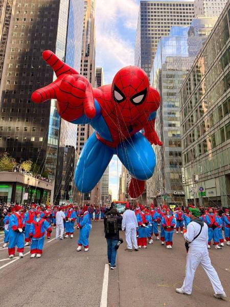 Imágenes del desfile de Macy’s que abrió el Día de Acción de Gracias en Nueva York.