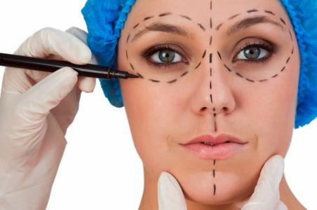 Someterse a una cirugía estética siempre implica riesgos