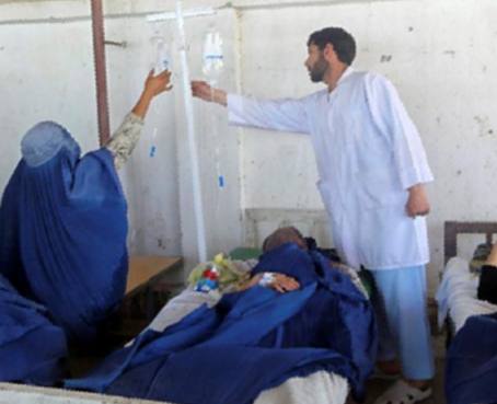 Al menos 40 alumnas de colegio fueron envenenadas en Afganistán