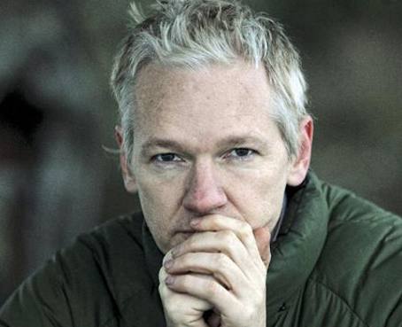 Salvoconducto a Assange es reconsiderado debido a su salud