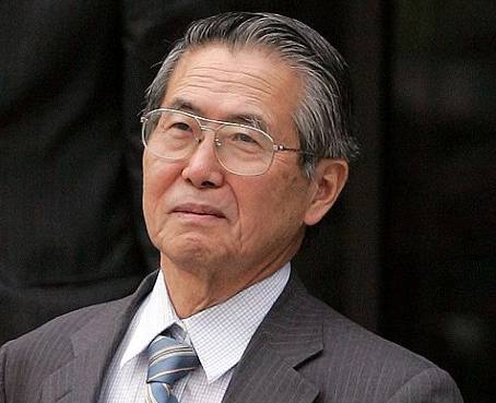 Fujimori presenta documento firmado con su adhesión a solicitud de indulto
