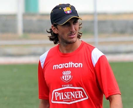 Zubeldía renuncia al cargo de director técnico de Barcelona