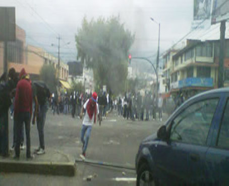 67 estudiantes detenidos en protestas estudiantiles en Quito