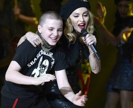 Hijo de Madonna publicó comentario ofensivo hacia Medellín