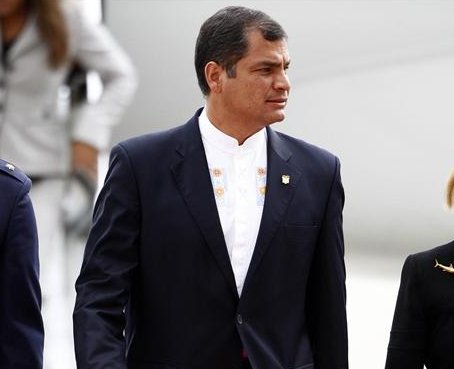 Correa ofrece dimitir si se demuestra que tiene cuentas en Suiza
