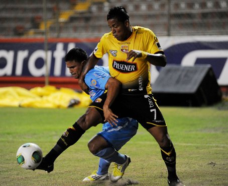 Michael Arroyo queda fuera del Clásico del Astillero