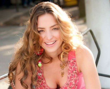 Mirella Cesa estrenó video de Eclipse; míralo aquí en exclusiva