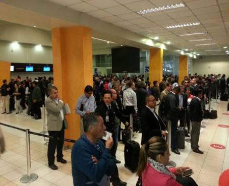 Descartan amenaza de bomba en el aeropuerto de Quito