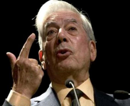 Vargas Llosa dice que Correa y Assange son &#039;tal para cual&#039;