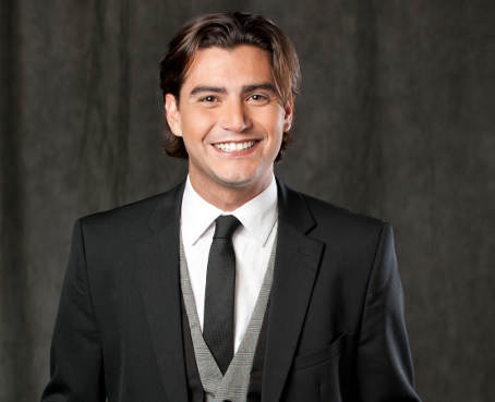 Danilo Rosero, de cantante a presentador en el programa concurso Oye Mi Canto