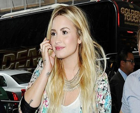 Demi Lovato se interna para no recaer en adicciones