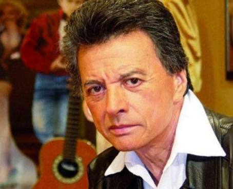 'Palito' Ortega mejora después de fuerte neumonía