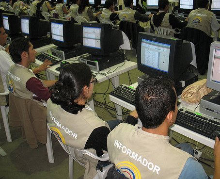 Escrutinio en las Juntas Intermedias de Guayas arrancó con lentitud