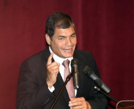 Correa alerta a CNJ sobre arremetida de la prensa