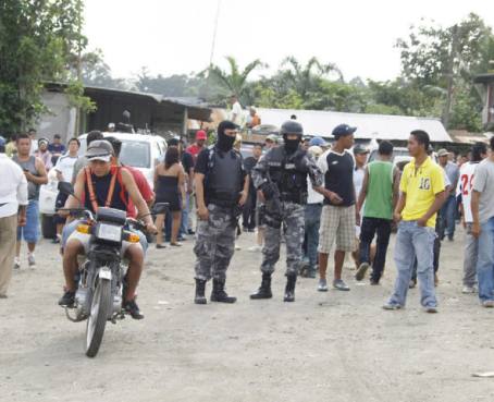 Turba enfurecida linchó al presunto asesino de Concejal de Esmeraldas