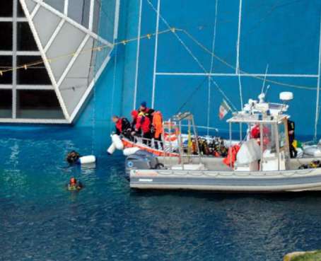 Se encontraron dos cuerpos más del Costa Concordia