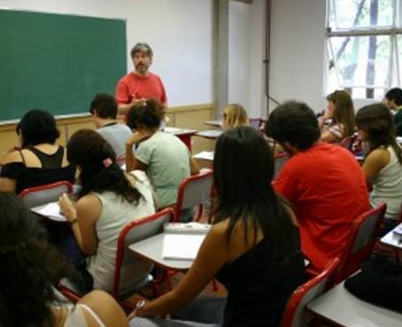 Más institutos ofrecen preparación para examen de ingreso universitario