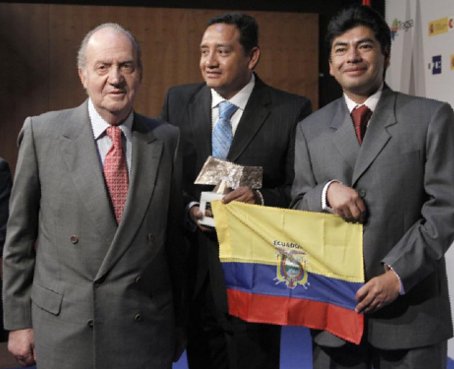 Hernán Higuera y Antonio Narváez recibieron premio Rey de España