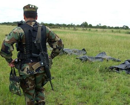 En pleno dialogo de paz, emboscada de las FARC deja cinco militares muertos