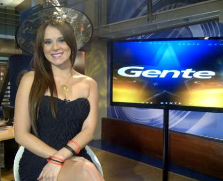 Samanta Mora realizó sesión fotográfica para revista y reveló su rol de madre