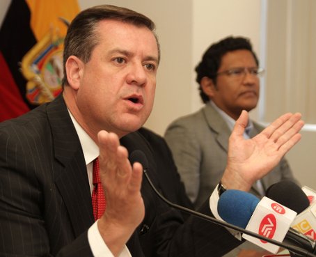 Asambleísta Páez anuncia un juicio penal contra Pedro Delgado