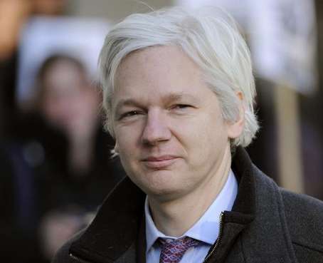 Ecuador estudia pedido de asilo realizado por Julian Assange
