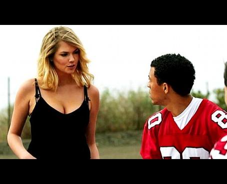 VIDEO: El comercial más sexy del Super Bowl, con Kate Upton