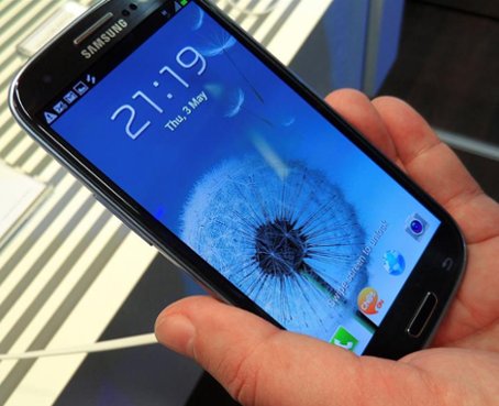 Apple pide vetar la venta de ocho modelos de teléfonos Samsung