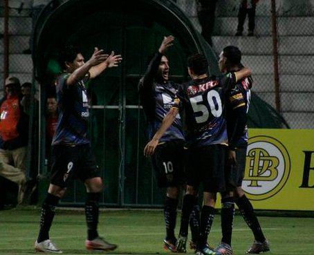 Independiente José Terán vence 2-0 al Macará en Ambato y es segundo