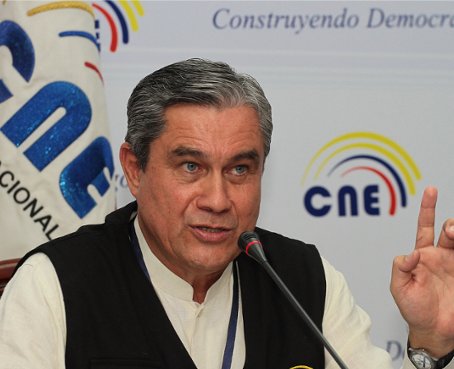 Domingo Paredes anunció que las cadenas serán suspendidas