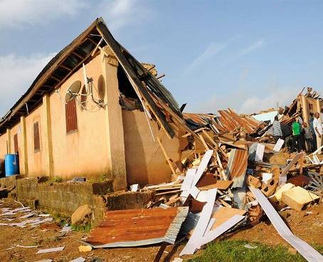 Mueren 34 personas en ataques contra iglesias en Nigeria