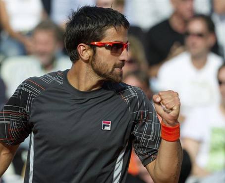 Tipsarevic vence a Mónaco en la final y gana su primer título en tierra