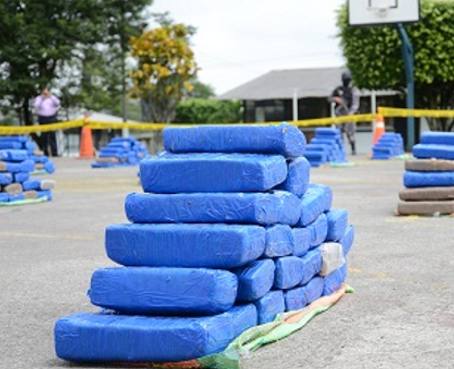 454 kilos de droga fueron decomisados en dos operativos en Guayaquil