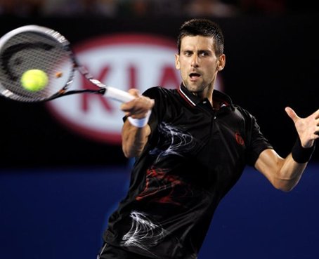 Djokovic acaba con la aventura de un heroico Hewitt en Australia
