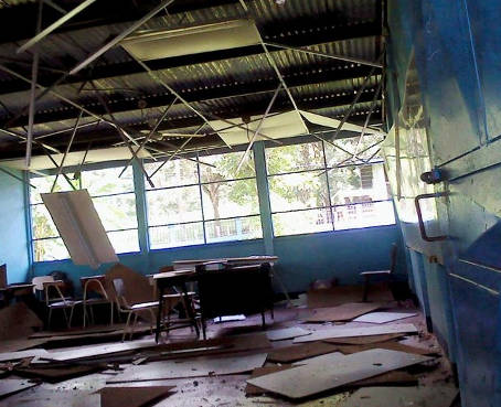 Chinchilla confirma que sismo en Costa Rica fue de 7,6