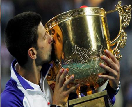 Djokovic gana en Beijing por tercera vez a ritmo del &#039;Gangnam Style&#039;