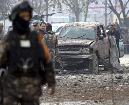 Un muerto y 31 heridos en ataque coordinado contra sede del espionaje afgano
