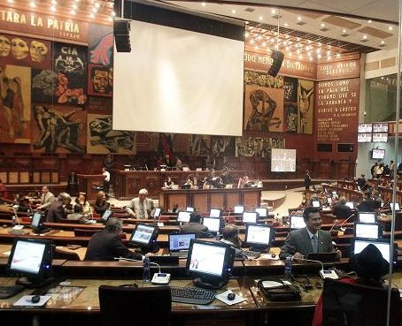 Asamblea aprueba consultas pre-legislativas sobre derechos comunales