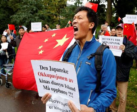 Japón extrema vigilancia en islas disputadas entre ola de protestas en China