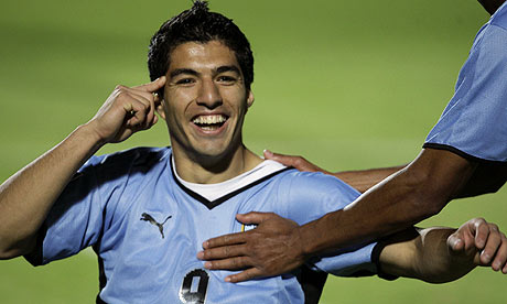 Uruguay denuncia persecución contra Suárez por expediente de FIFA
