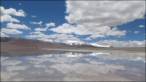 En un lago de Argentina hallan secretos para la vida en Marte