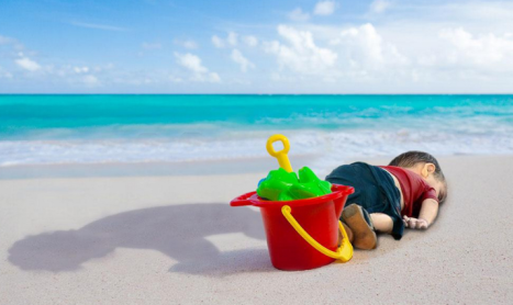 Artistas dibujan a niño sirio como protesta ante crisis migratoria